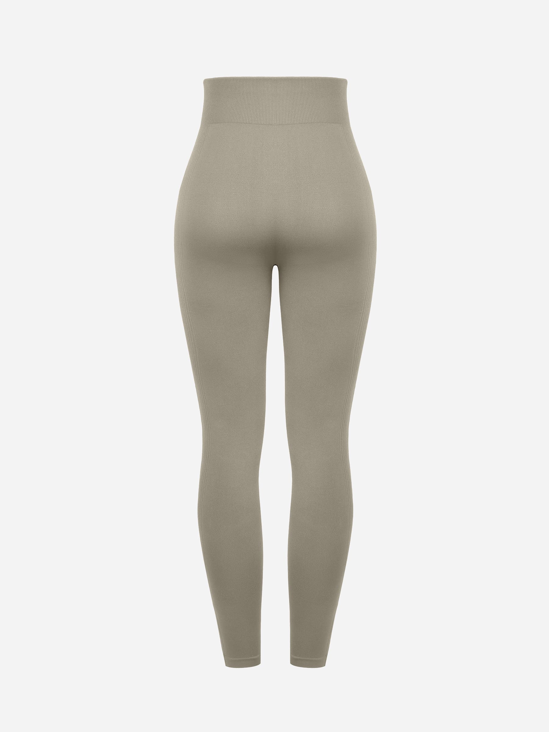 Lya wears Seamless High Waisted Yoga Leggings for Tummy Control and Leg Sculpting